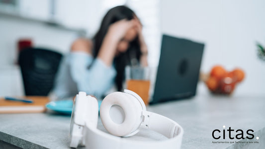 Ansiedade no trabalho: o que é e como reduzir