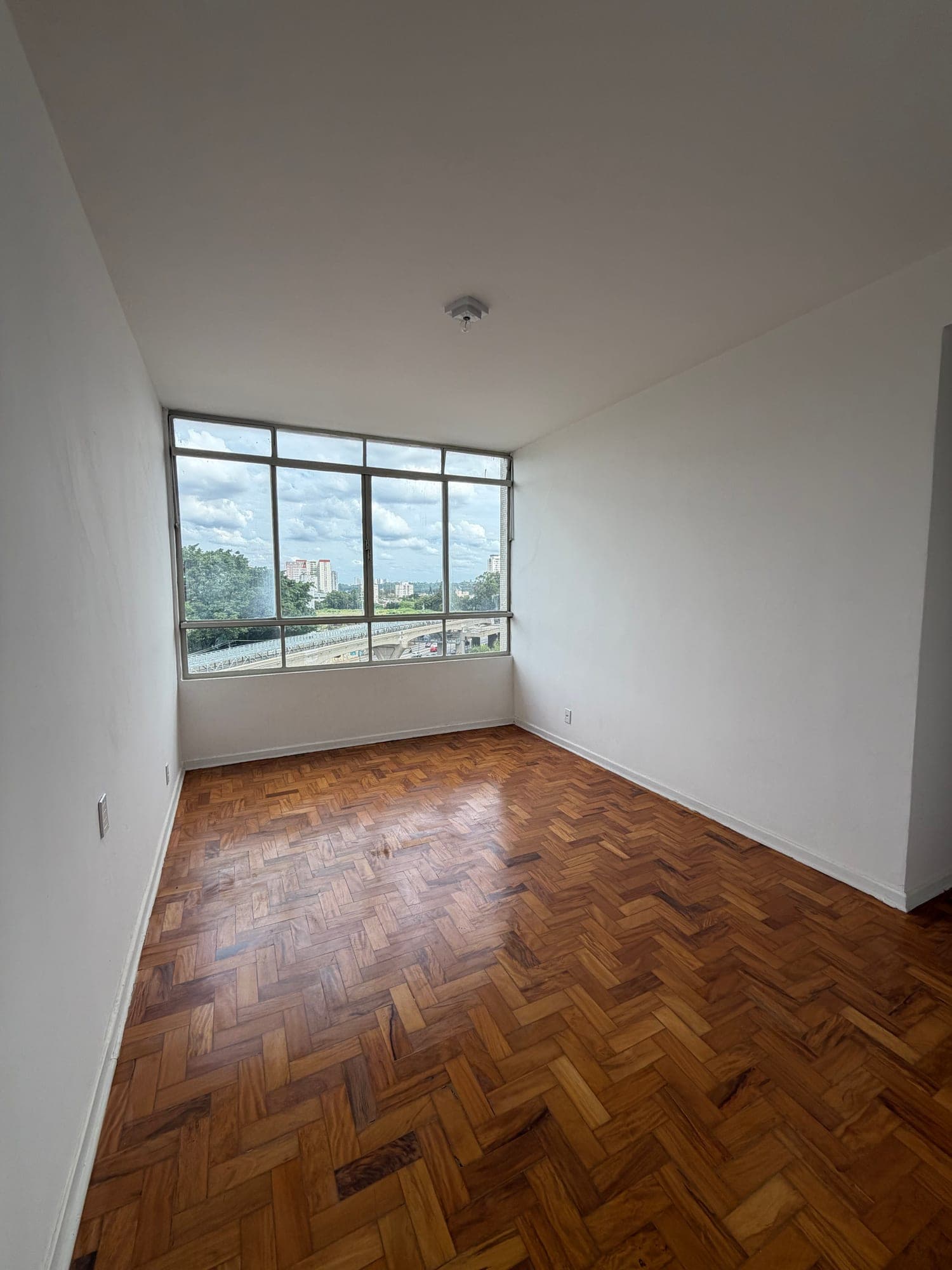 2 Dorm 705 – Electra