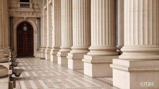 Quais as principais características do estilo de decoração clássico?